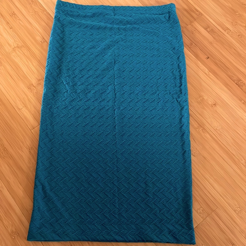 Beautiful Tildon Textured Pencil Skirt!!